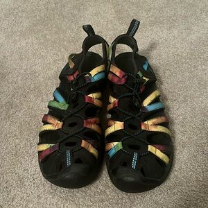Keen women’s sandal Size 10, multi color